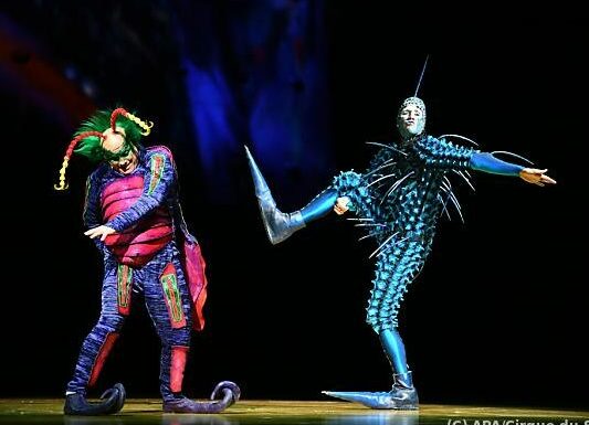 "OVO" von Cirque du Soleil lässt "Insekten" Akrobatik zeigen